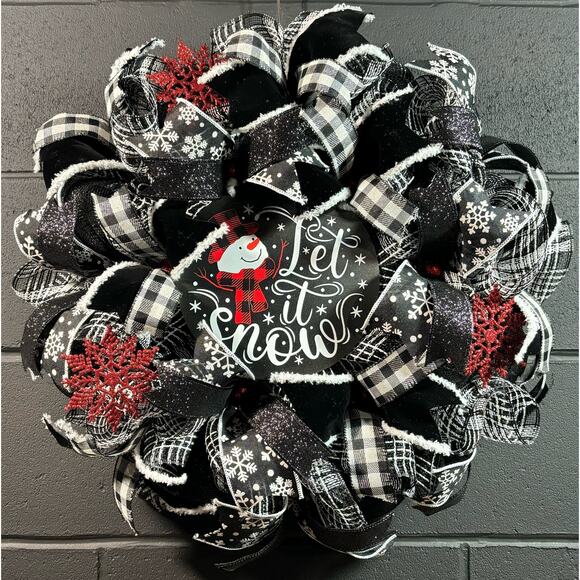 Snowman Winter Christmas Wreath Black White Red Handmade 22 Inch Deco Mesh - Picture 1 of 9